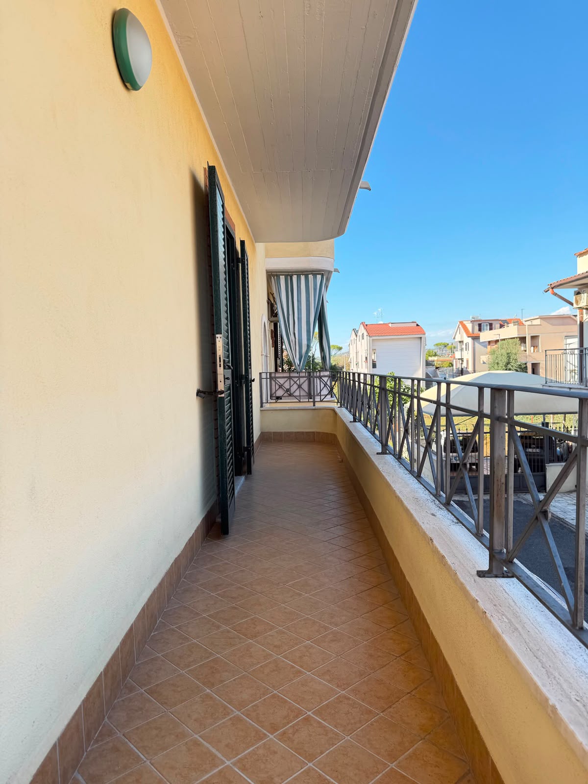 1° piano con balcone angolare – libero da subito