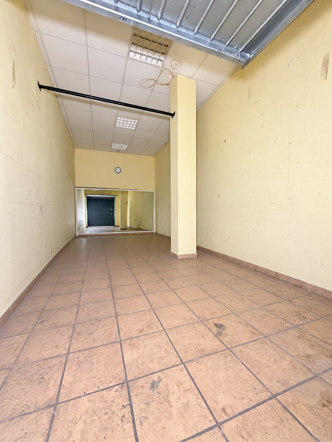 BOX AUTO 22MQ – no spese condominiali