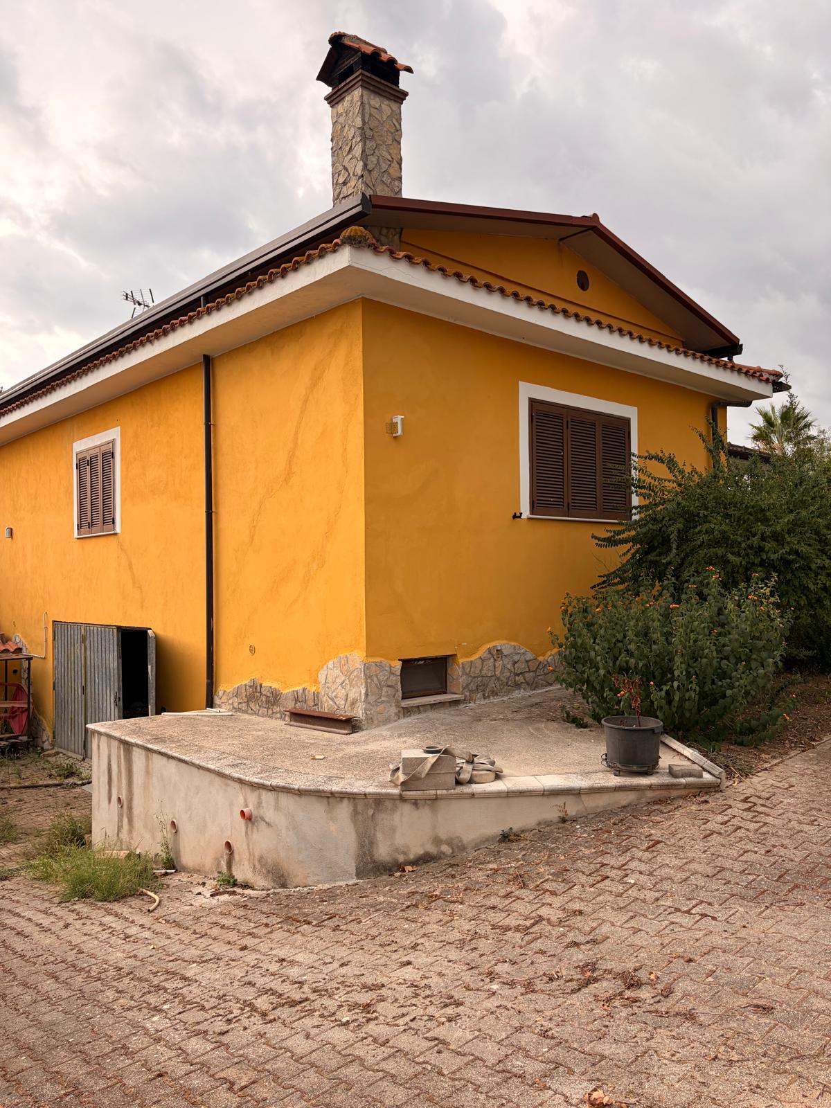 Villa singola con giardino di 1.000 mq.ca. Ottimo stato!