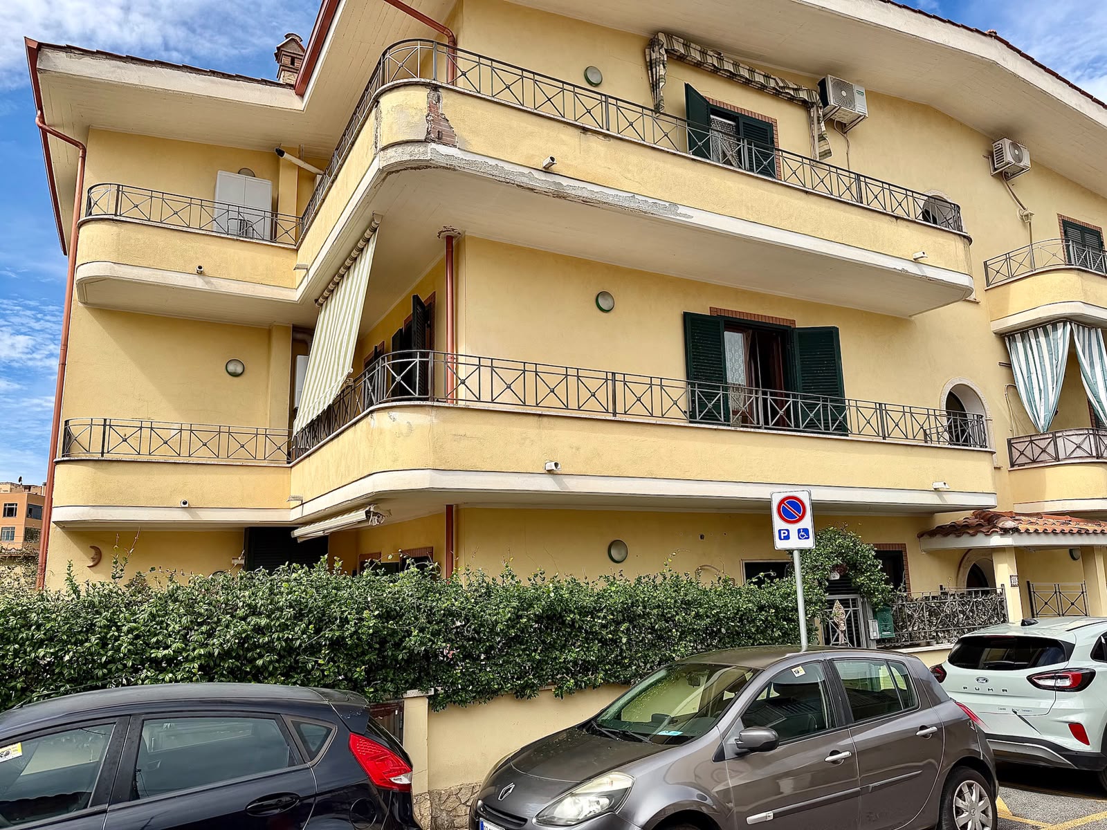 1° piano con balcone angolare – libero da subito