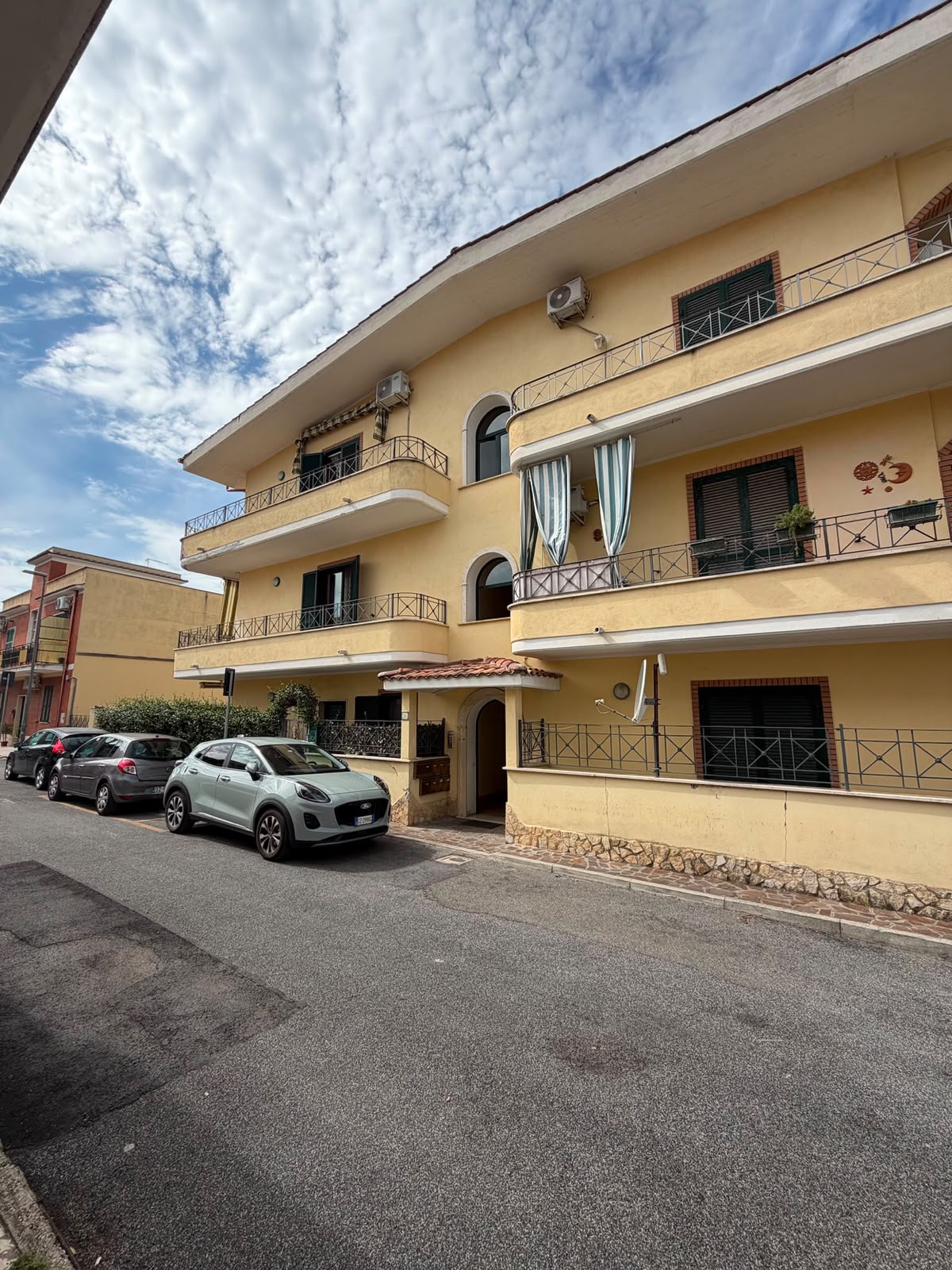 1° piano con balcone angolare – libero da subito