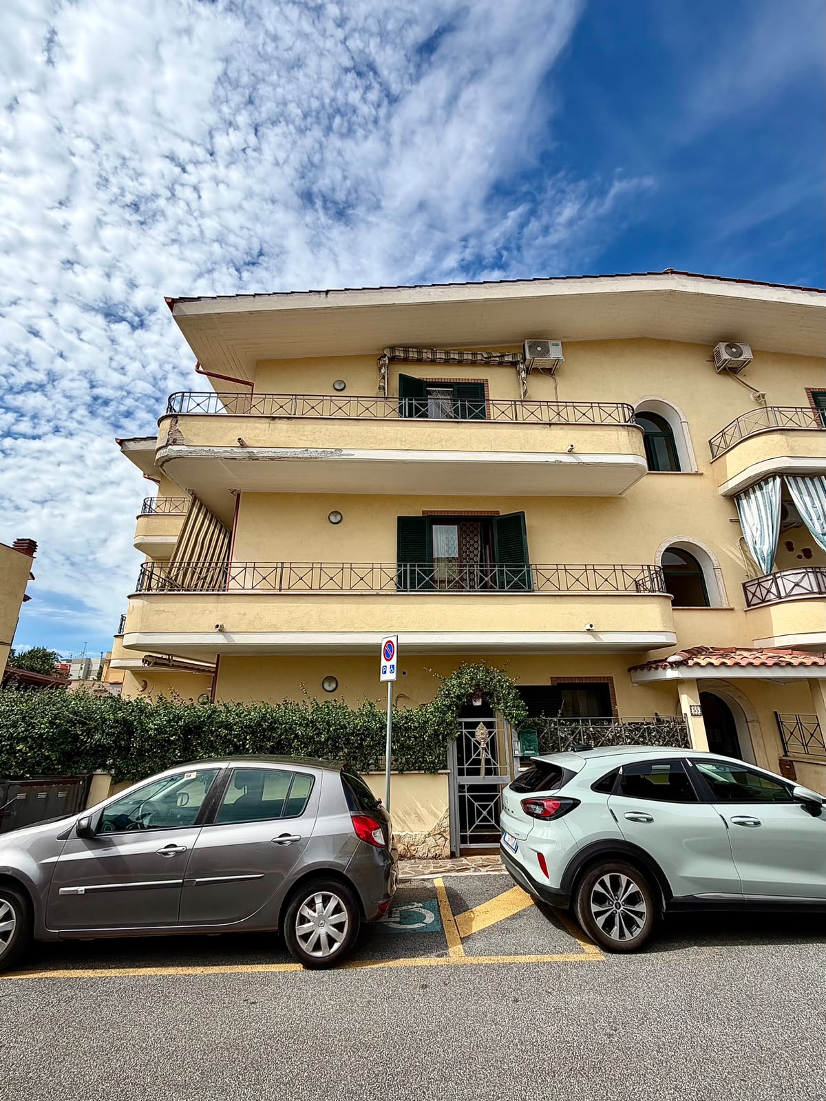 1° piano con balcone angolare – libero da subito