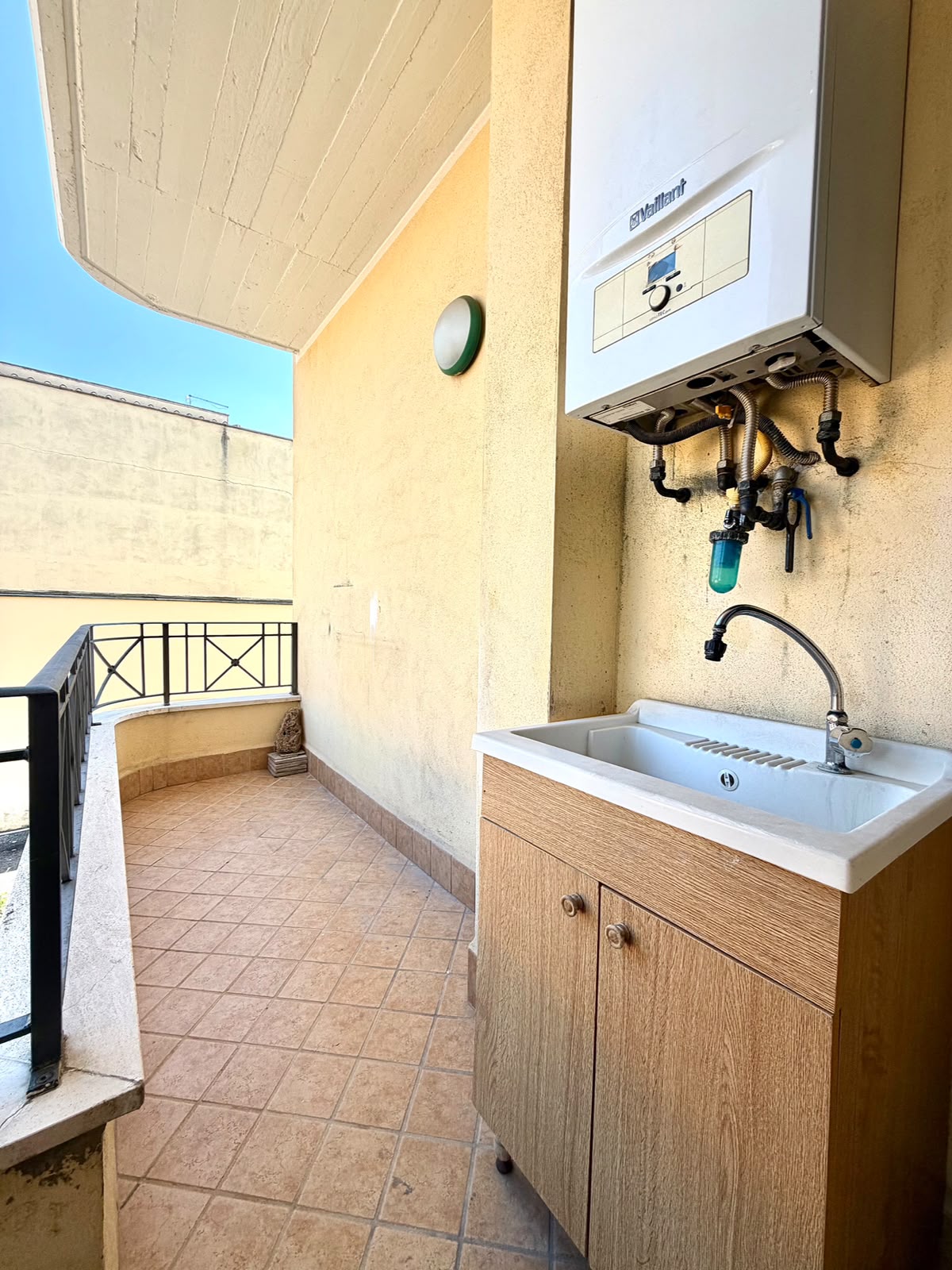 1° piano con balcone angolare – libero da subito