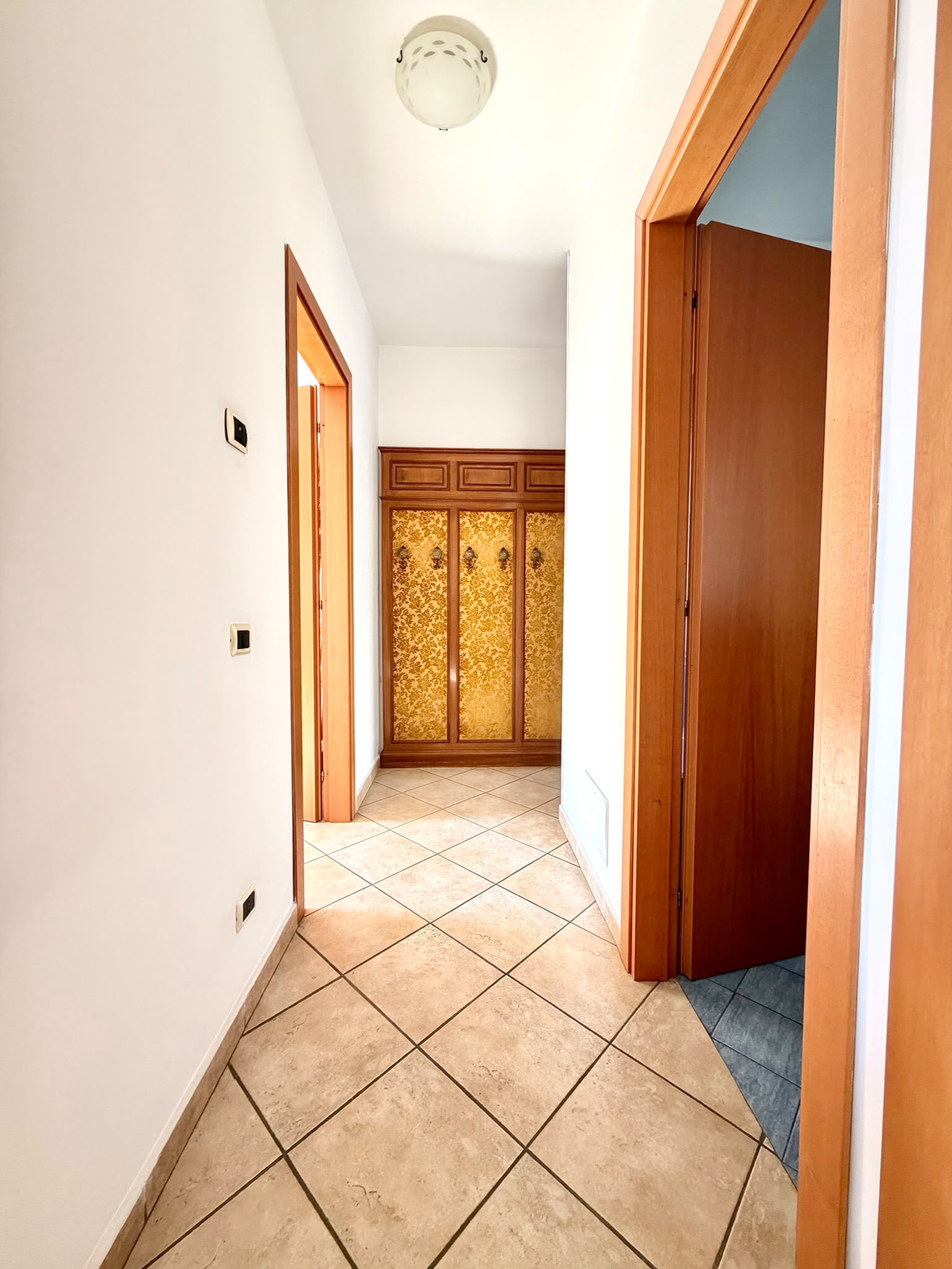 1° piano con balcone angolare – libero da subito