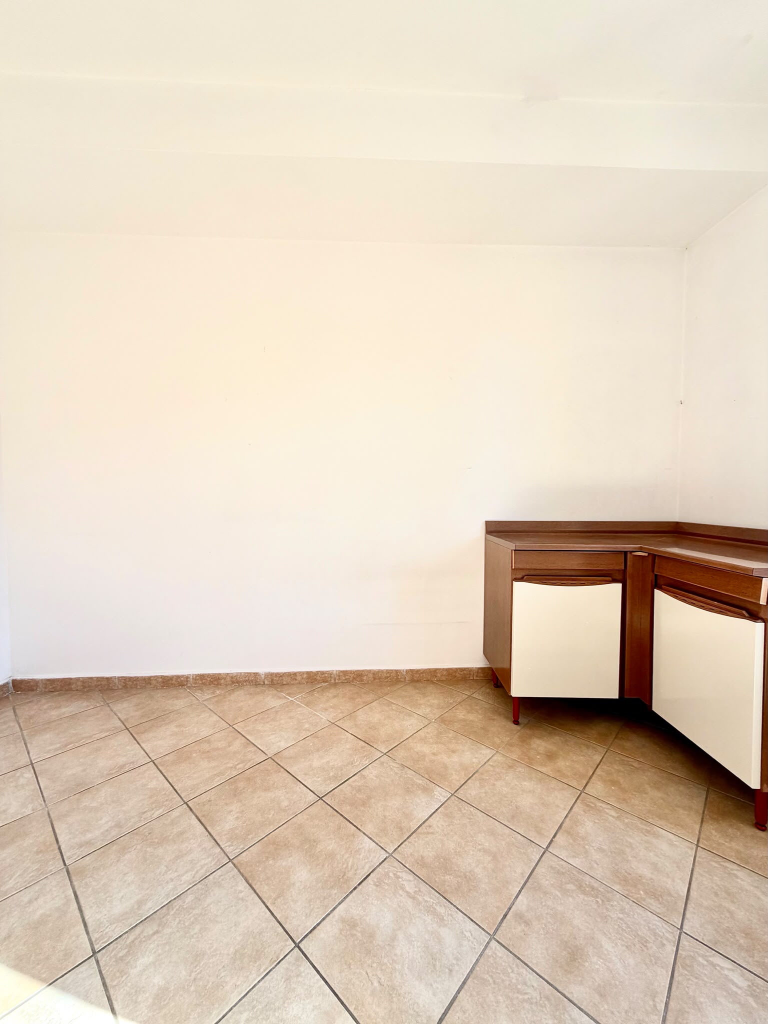 1° piano con balcone angolare – libero da subito