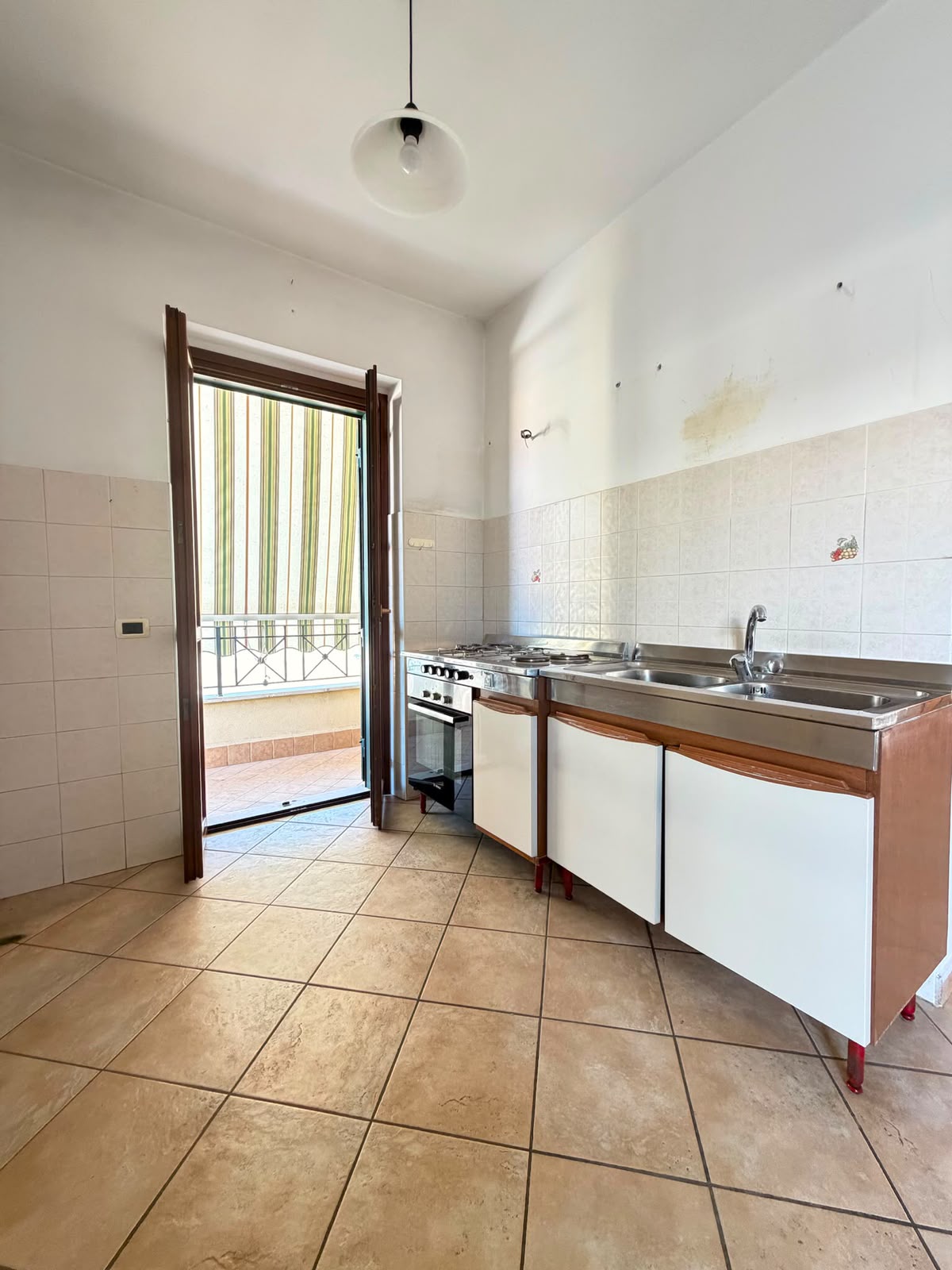 1° piano con balcone angolare – libero da subito