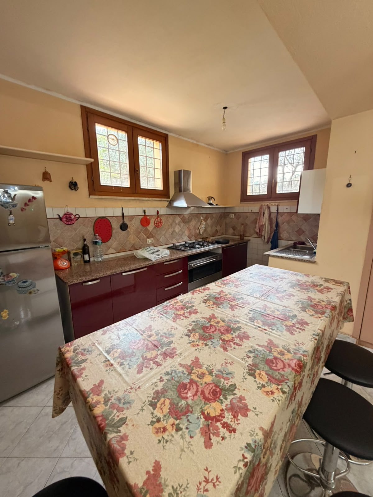 Lanuvio. 3 locali in villa con terrazzo.