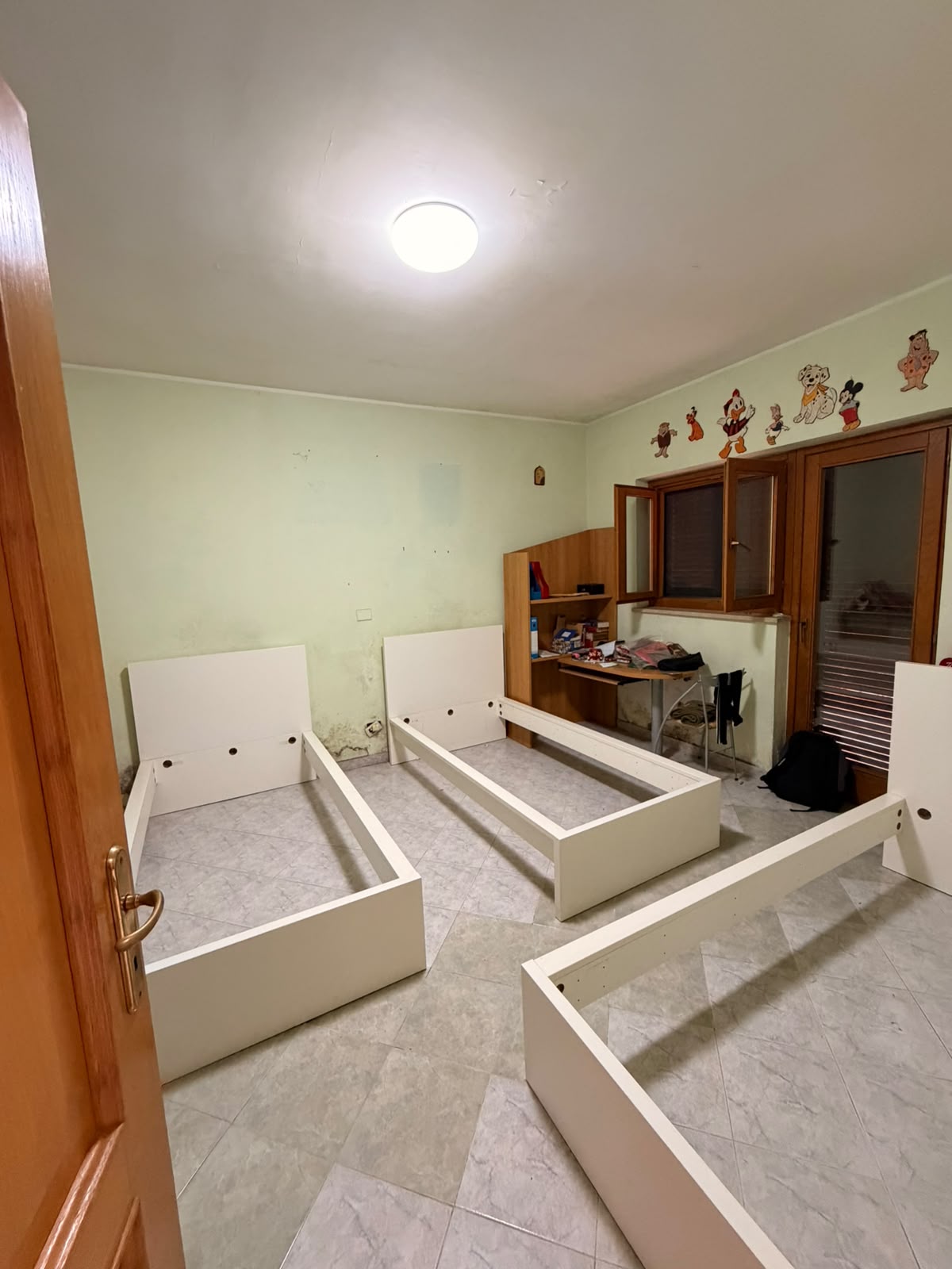 Lanuvio. 3 locali in villa con terrazzo.